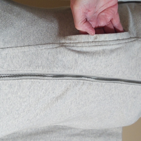 Banana Republic Women’s Jersey Knit Jacket - Picture 5 of 7